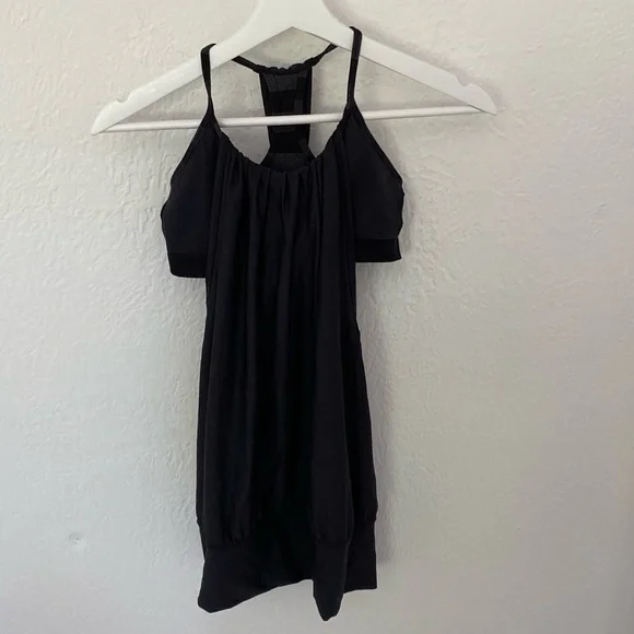 Lululemon work out tank with built-in bra - Picture 5 of 6